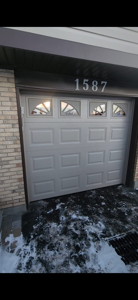 New garage door installation at a Sandy Hill Ontario home